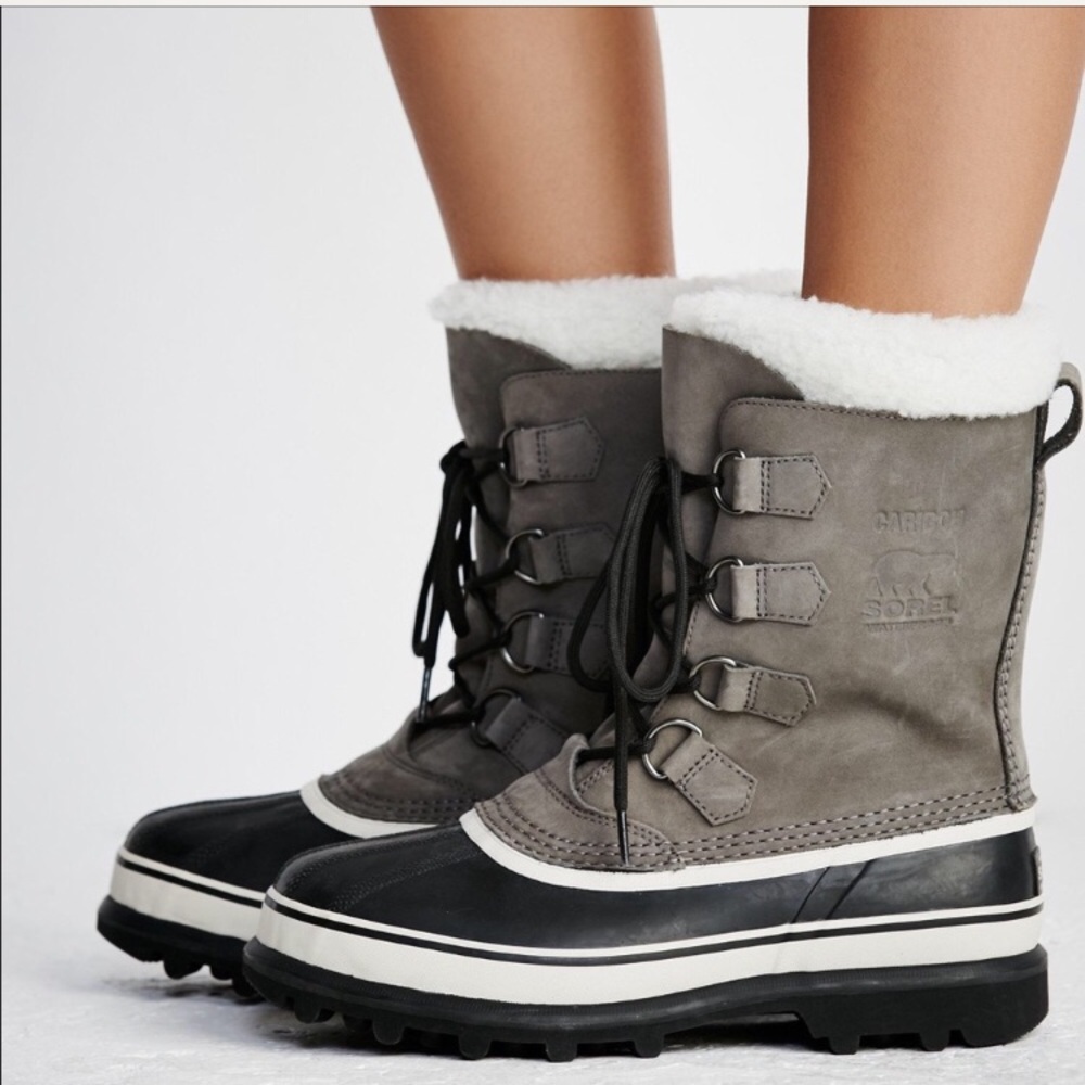 Sorels Caribou Boots - Gray - fits like 8.5